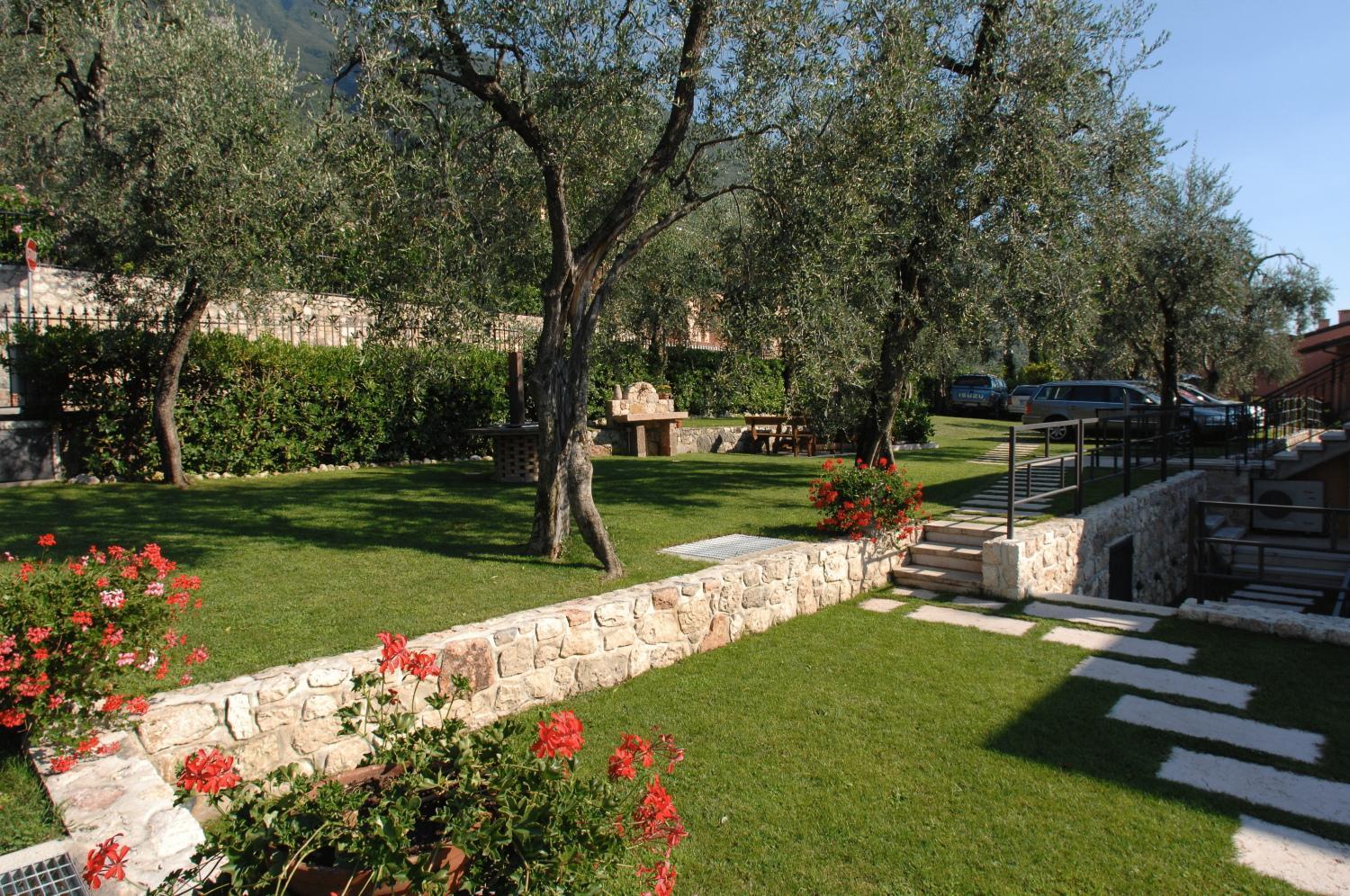 Villa Due Leoni - Residence Brenzone sul Garda Dış mekan fotoğraf