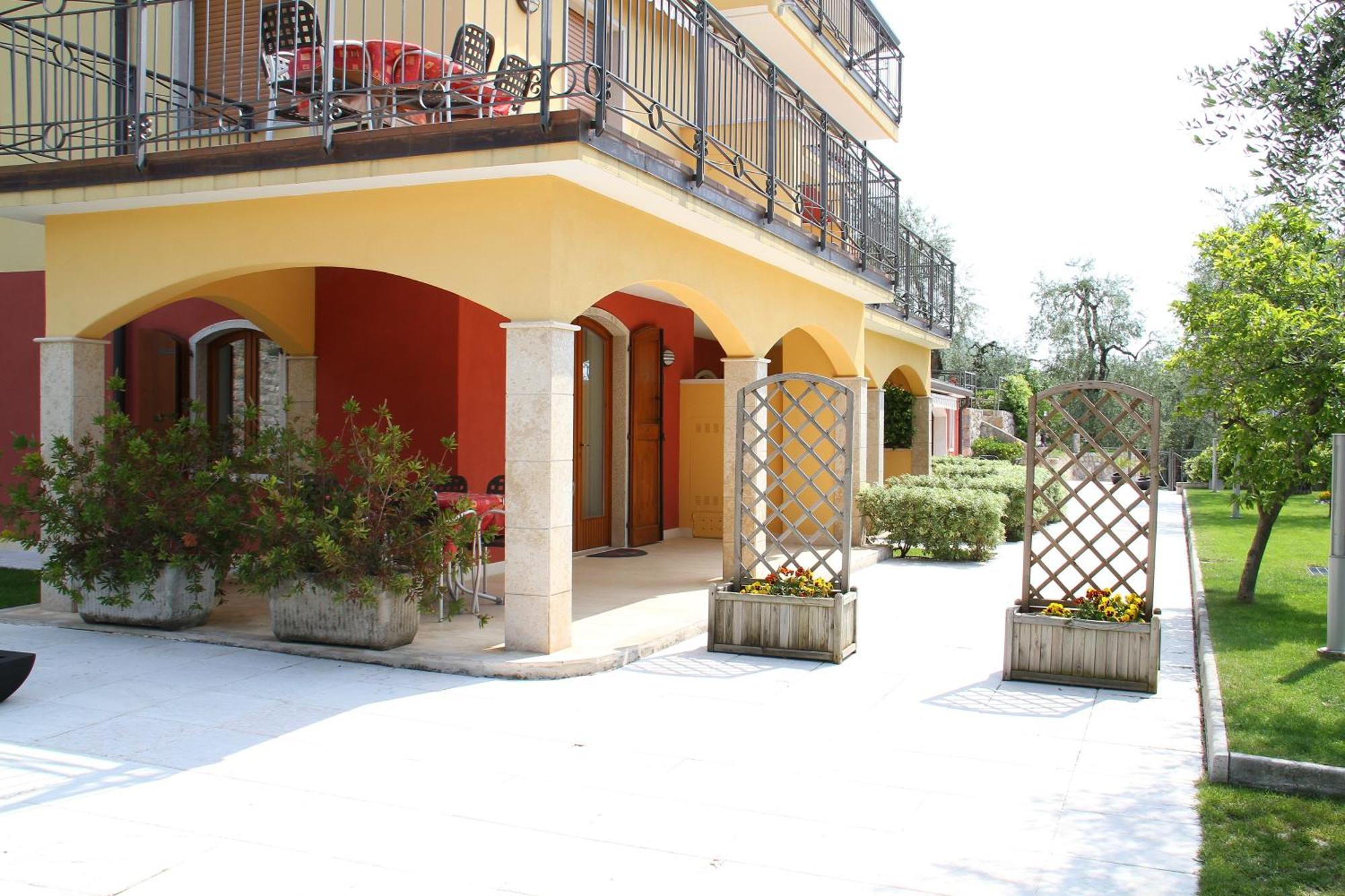 Villa Due Leoni - Residence Brenzone sul Garda Dış mekan fotoğraf